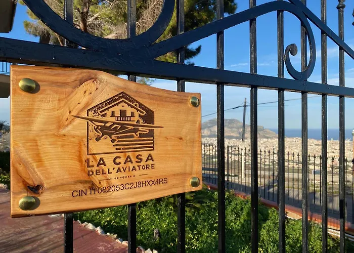 La Casa Dell'aviatore